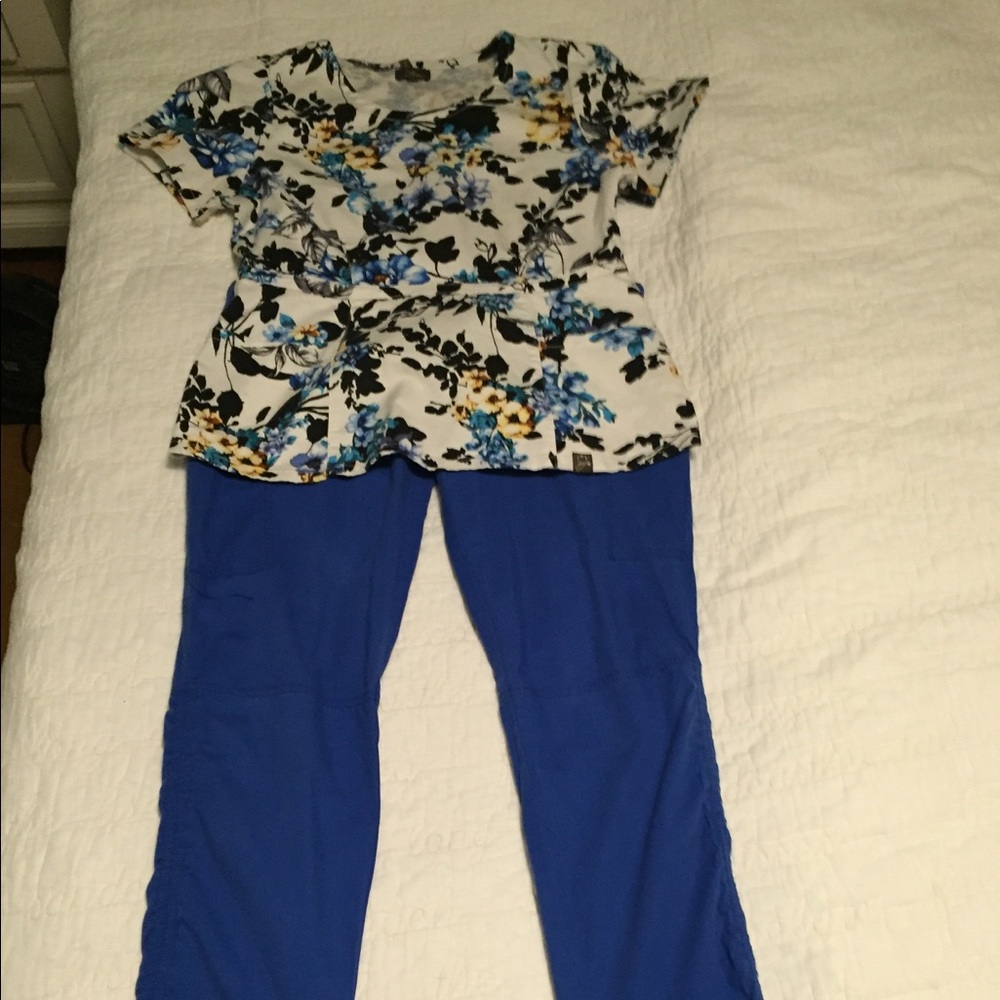 JAANUU Scrub set size Medium